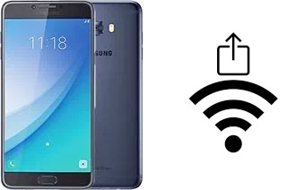 Come generare un codice QR con la password Wi-Fi su un Samsung Galaxy C7 Pro